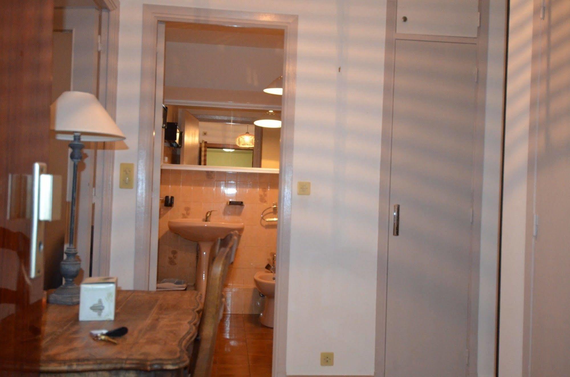 Appartement 6 Personnes Avec Terrasse Le Port Nice Eksteriør billede