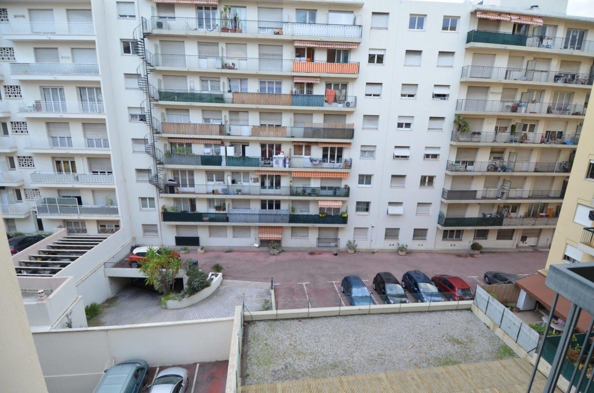 Appartement 6 Personnes Avec Terrasse Le Port Nice Eksteriør billede