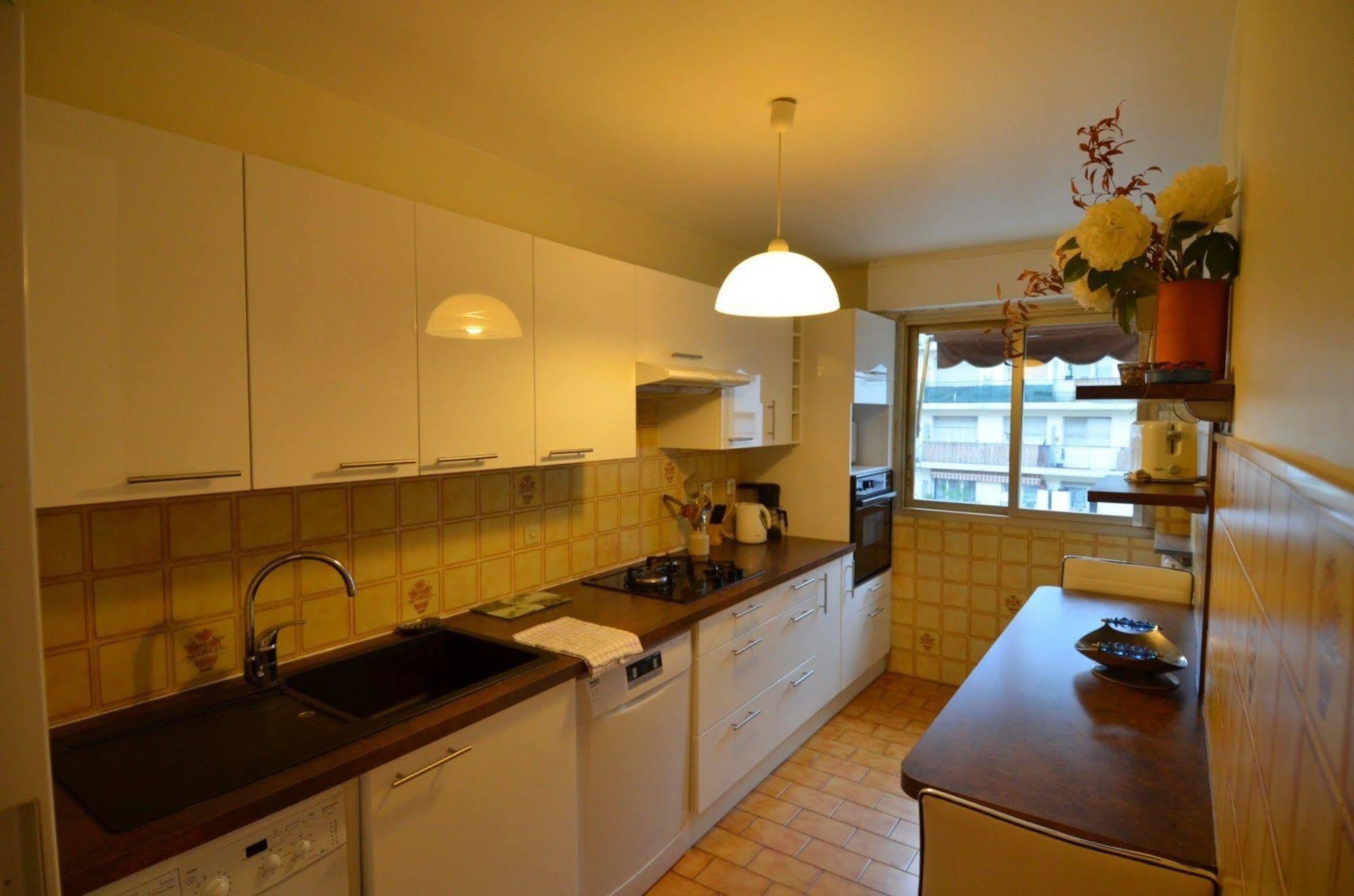 Appartement 6 Personnes Avec Terrasse Le Port Nice Eksteriør billede